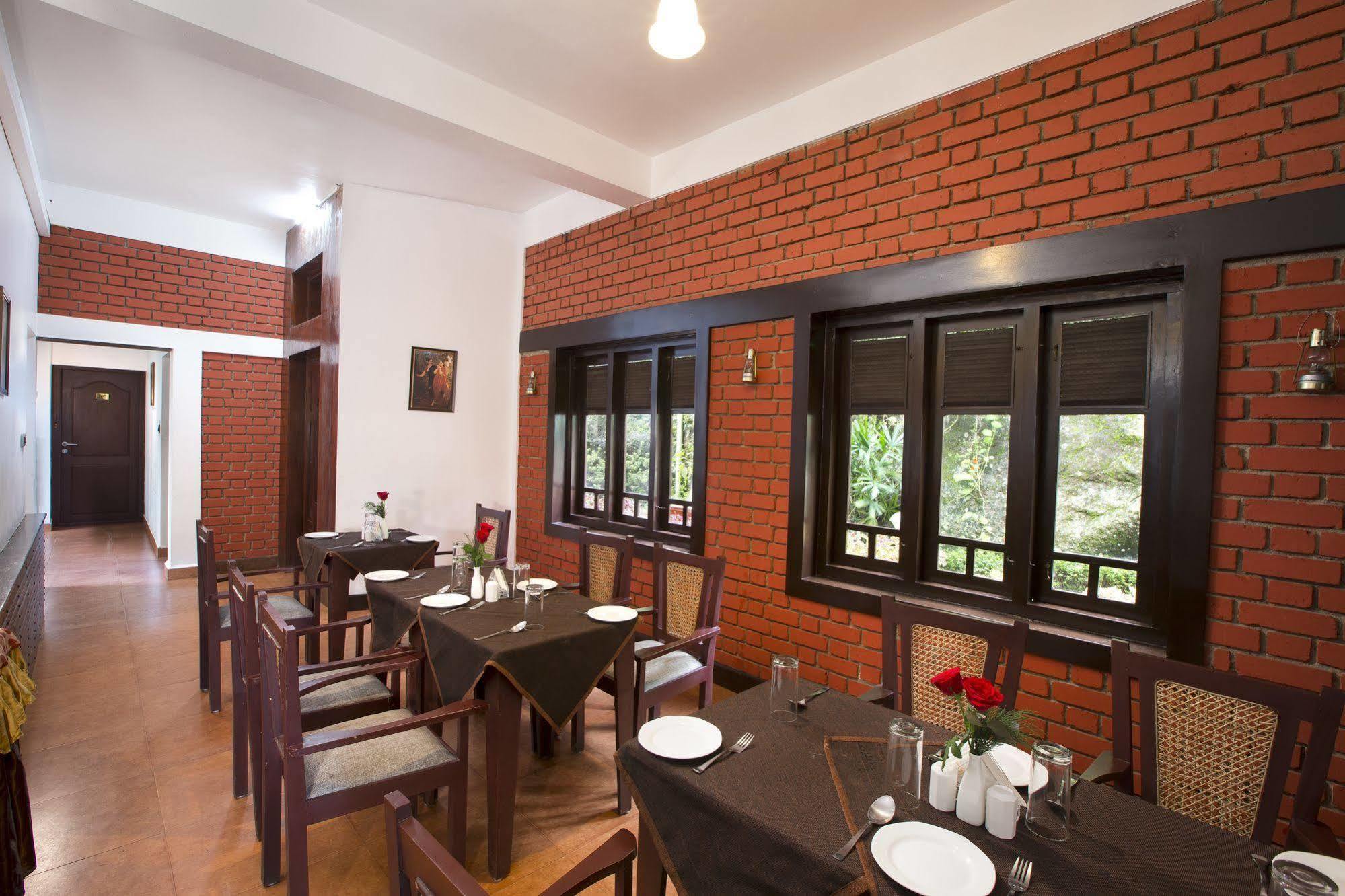 Madhumanthra Resort - Homestay Муннар Экстерьер фото