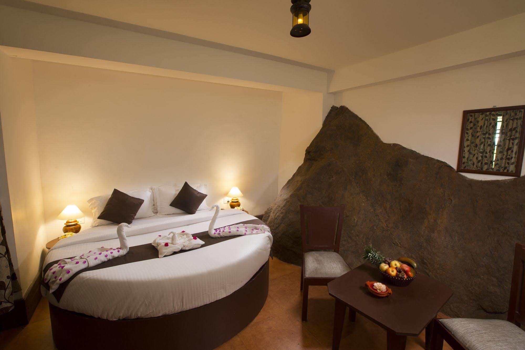Madhumanthra Resort - Homestay Муннар Экстерьер фото