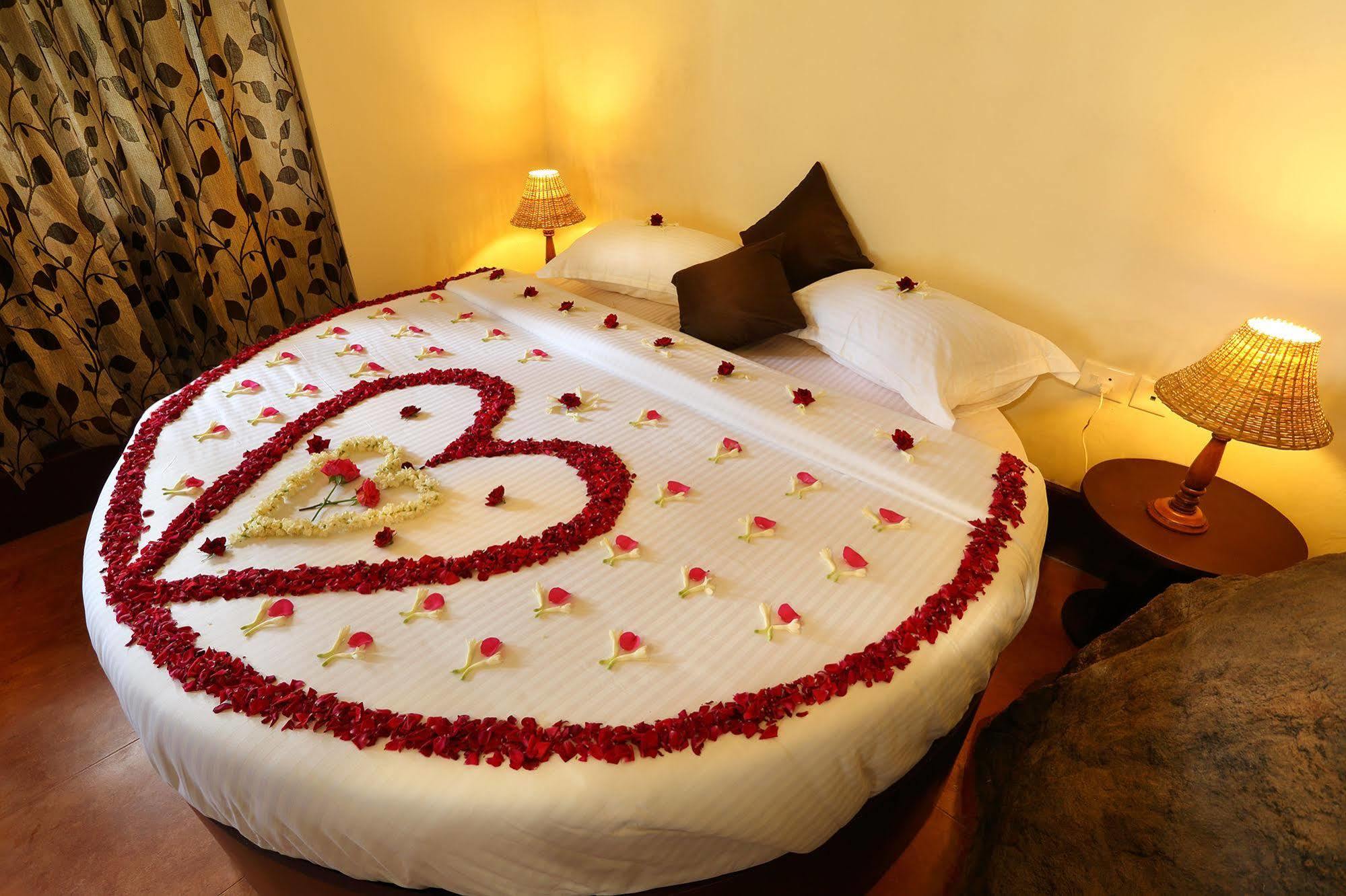 Madhumanthra Resort - Homestay Муннар Экстерьер фото